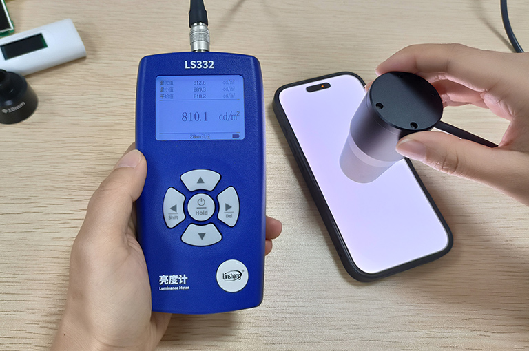亮度计ls332测试手机屏幕